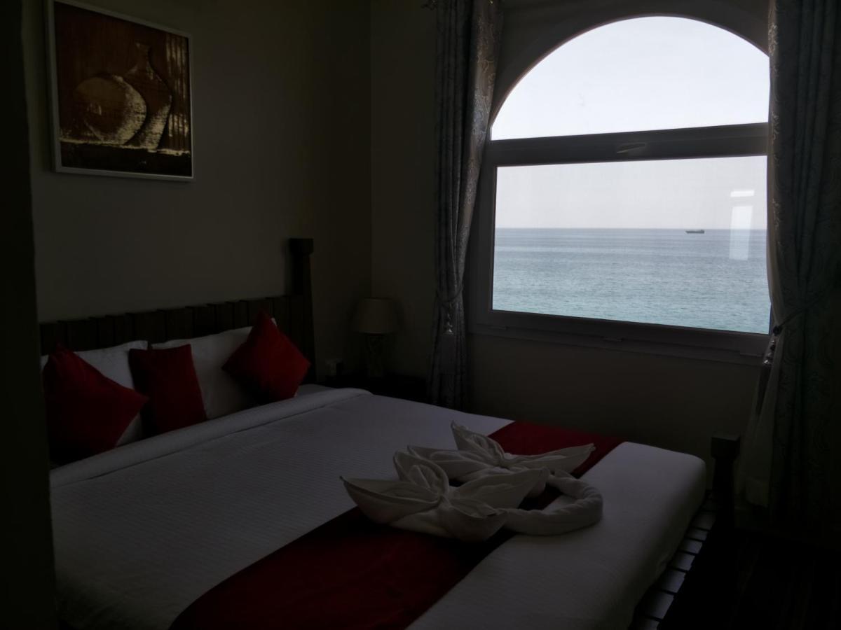 Sur Bandar Al Ayjah Hotel Apartments Bagian luar foto