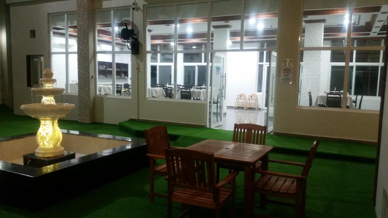 Sur Bandar Al Ayjah Hotel Apartments Bagian luar foto