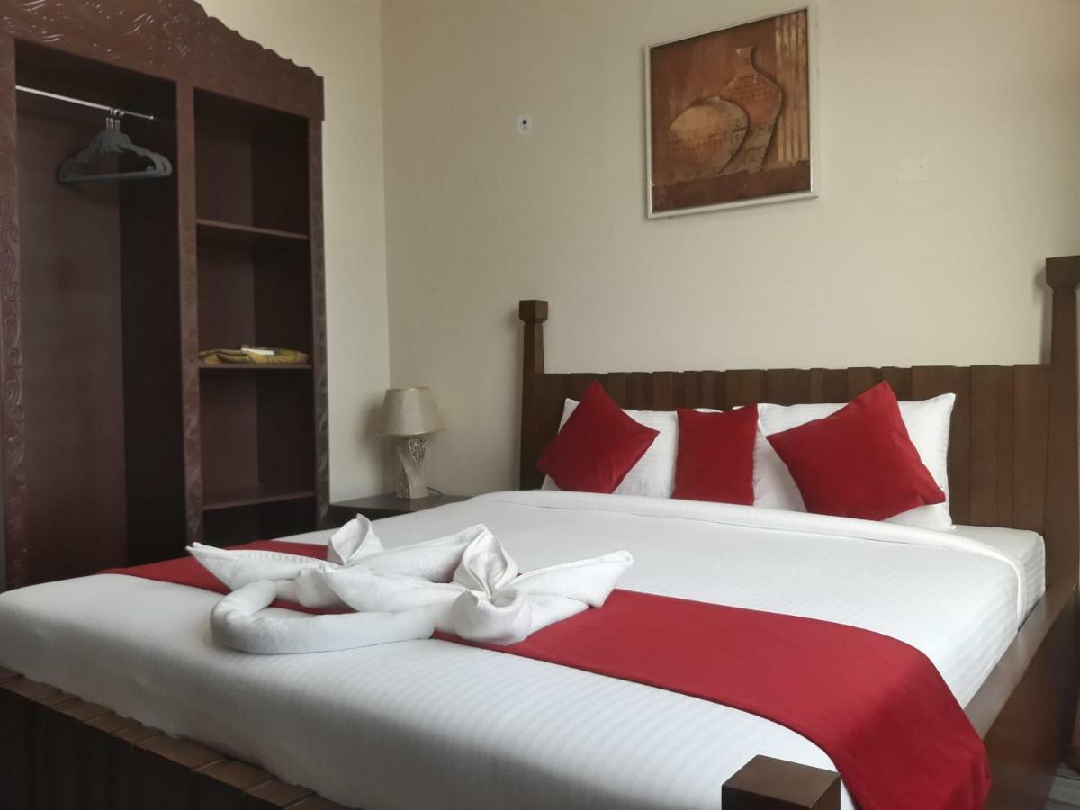 Sur Bandar Al Ayjah Hotel Apartments Bagian luar foto